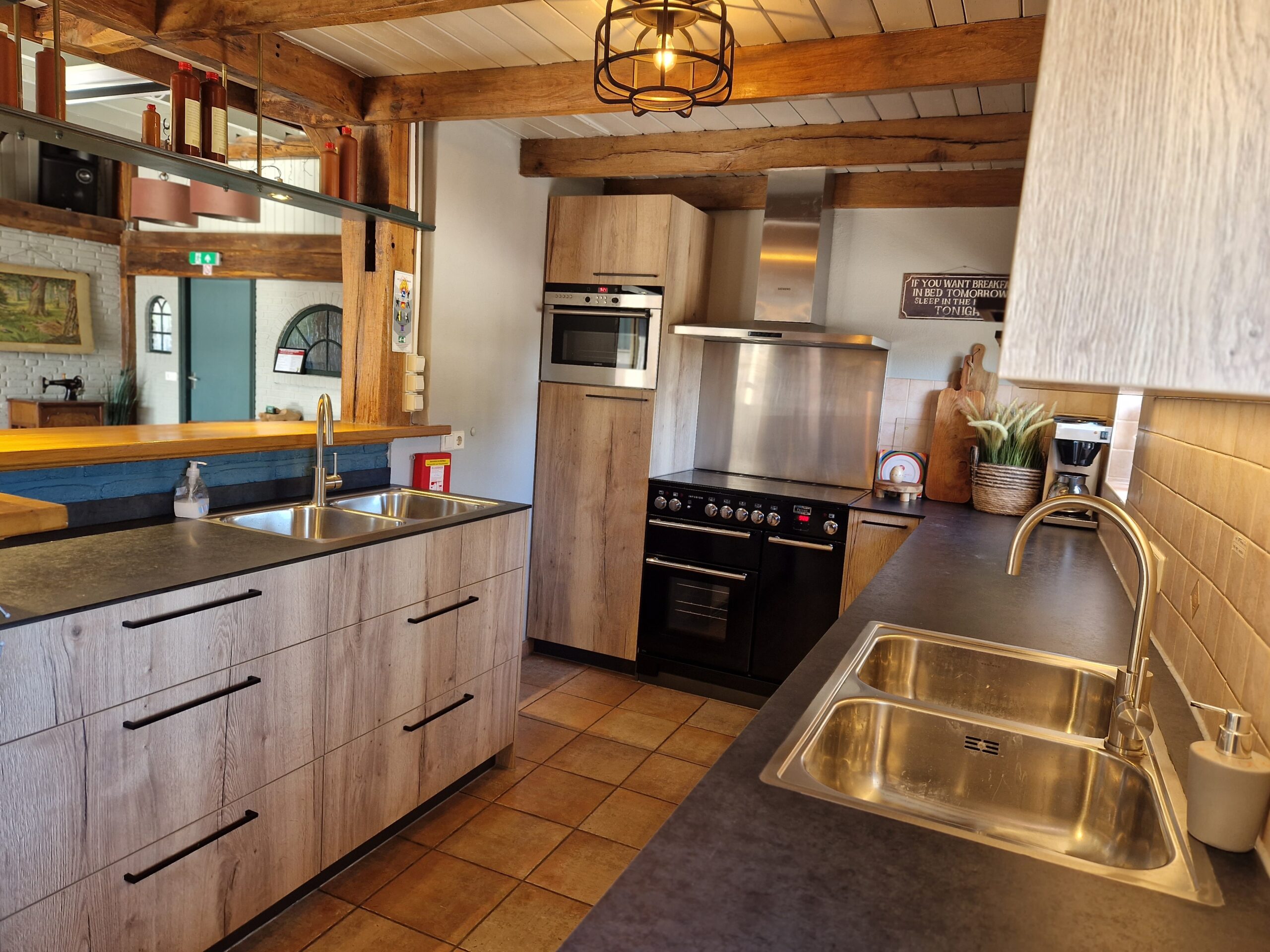 Keuken in vakantieboerderij (2) Keuken in vakantieboerderij (2)